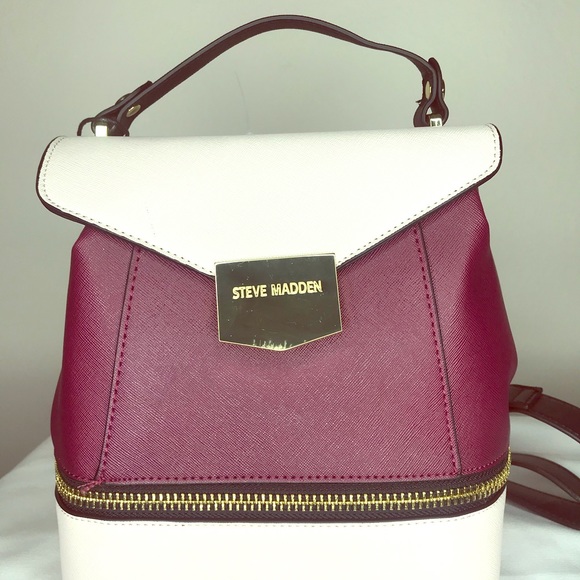 Steve Madden Handbags - 🎉PRICE DROP🎊Steve Madden BDEVYLIN Backpack Purse